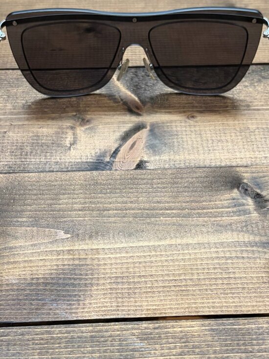 McQueen MCQ SUNGLASSES MQ0007S 003 Black/silver